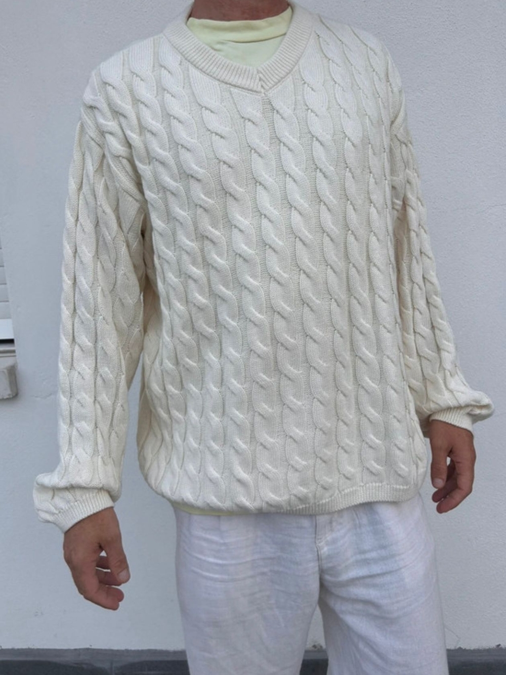 Zara Men's Cream Cable V-Neck Sweater